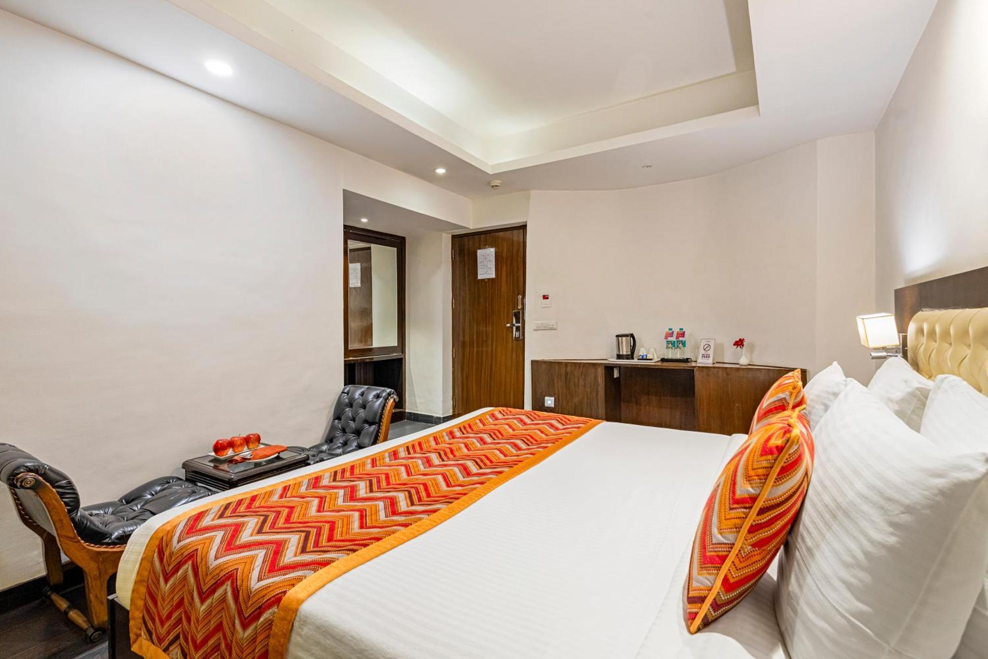 Sterling Kufri Hotel Exterior photo
